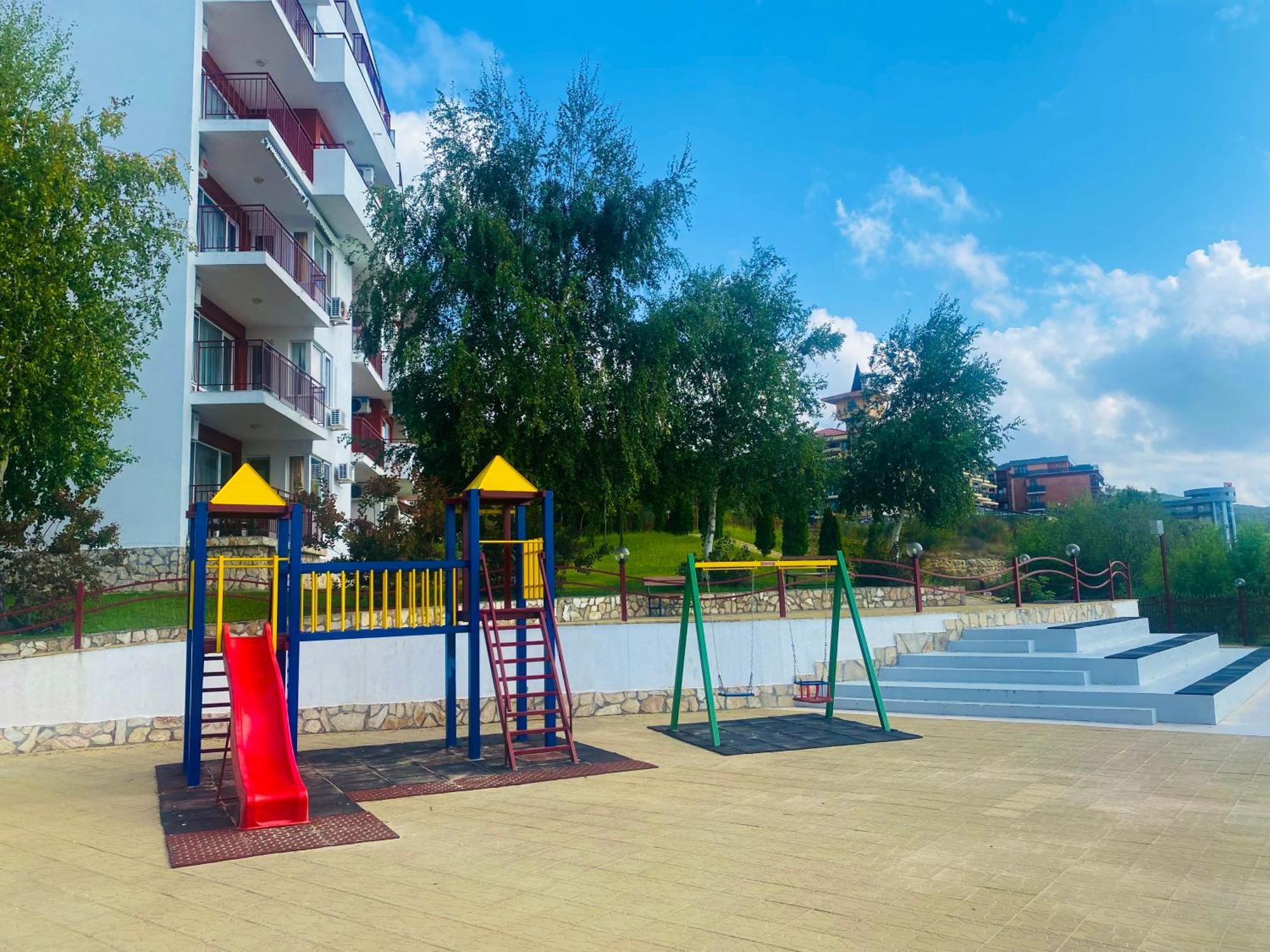 Apartment In Sveti Vlas Bagian luar foto