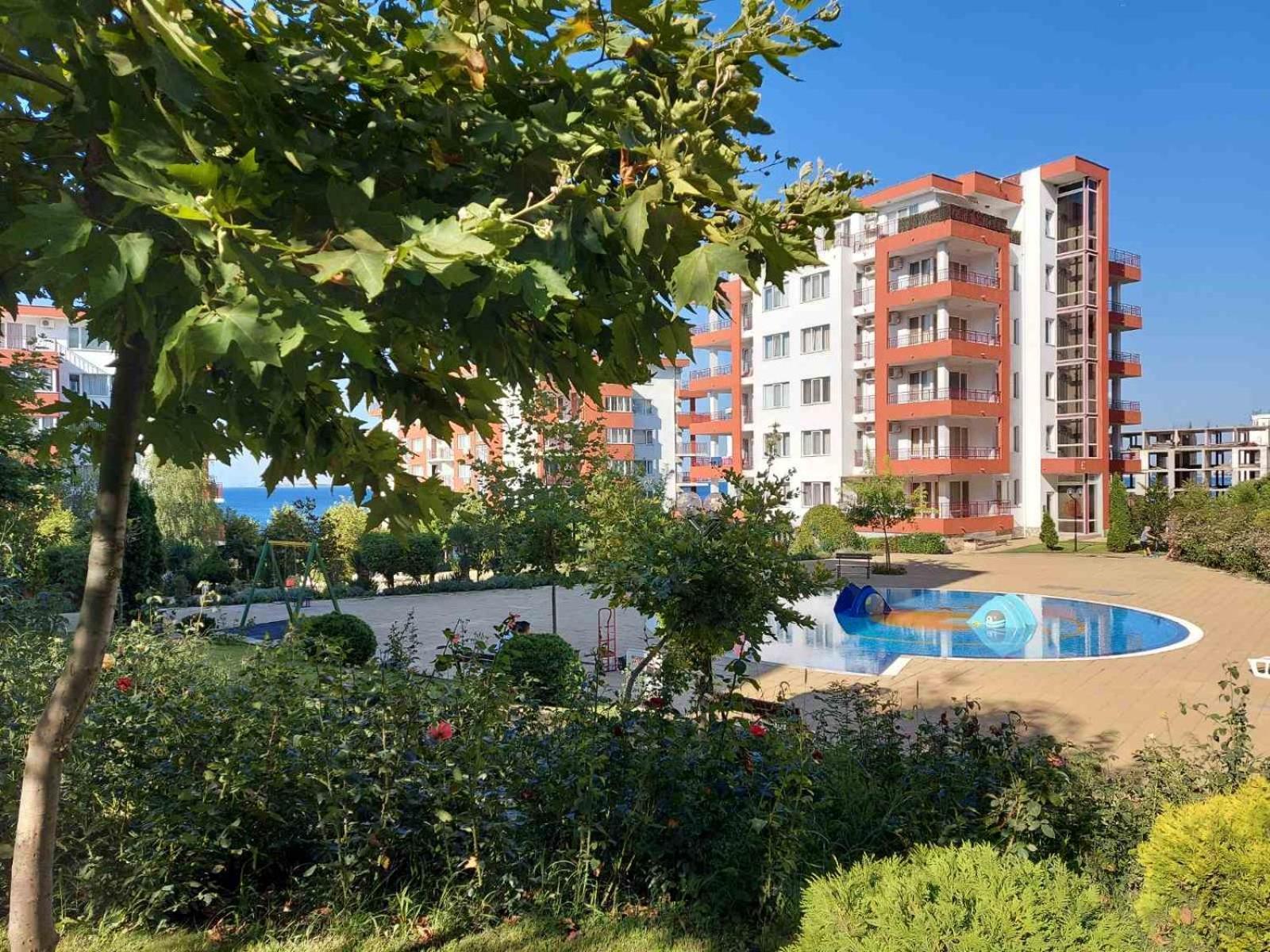 Apartment In Sveti Vlas Bagian luar foto