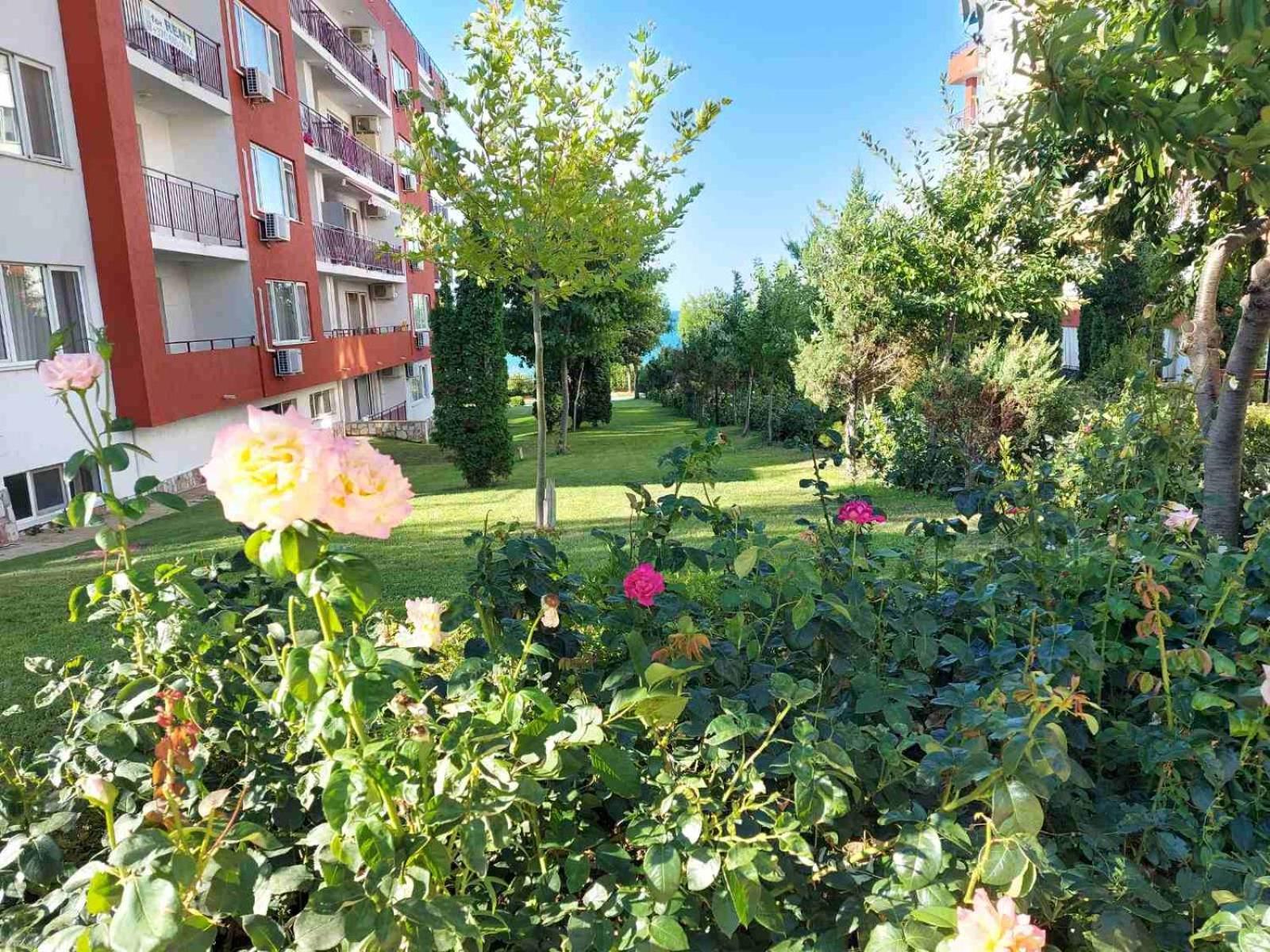 Apartment In Sveti Vlas Bagian luar foto
